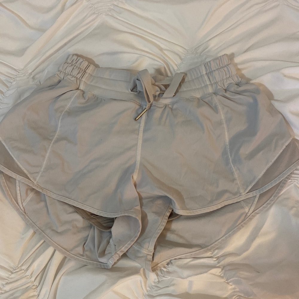 Lululemon Hotty Hot shorts